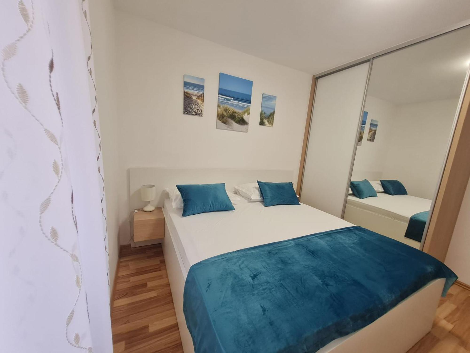 Apartman "Flower Garden" Ražanac Exteriör bild